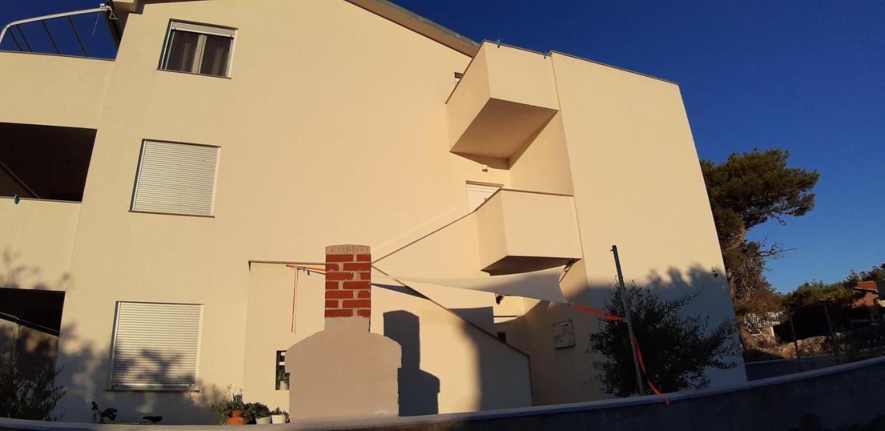 Apartments Mondo Vir Exterior foto